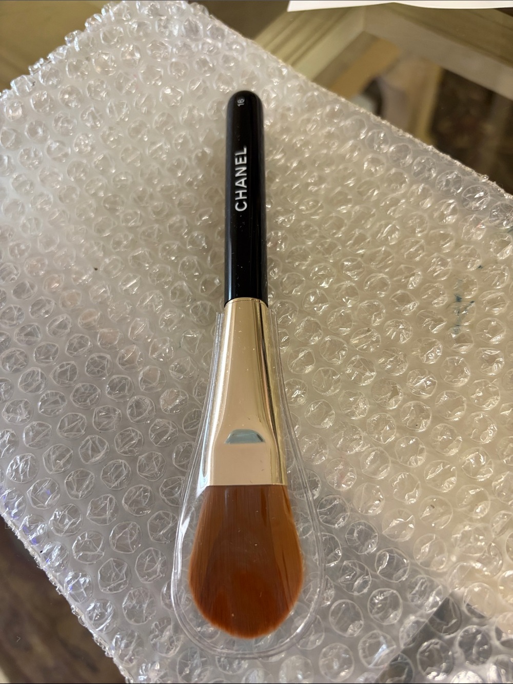 CHANEL Black Handle Makeup Brush with Gold Ferrule and Brown Bristles #16